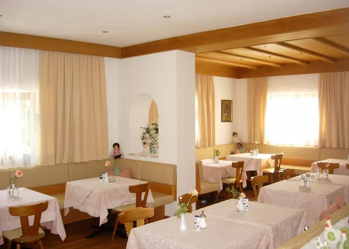 Hotel Garni Kofler Dorf Tirol